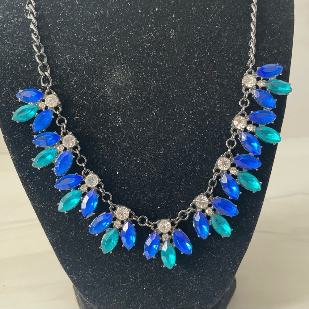 Green and Blue Floral Rhinestone Drop Necklace- Unbranded - Picture 2 of 5